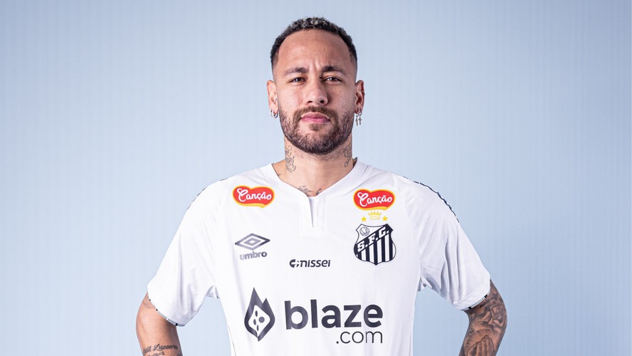 Com gol de Neymar, Santos bate o Flamengo na Vila Belmiro
