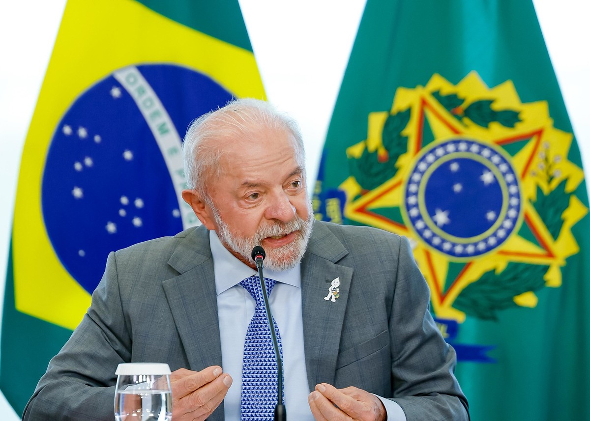 Lula diz que Lulinha deve provar inocência e responder se tiver cometido irregularidades