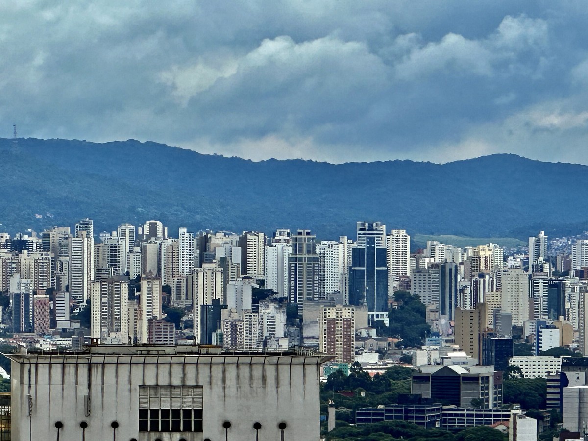 Santana, bairro mais antigo da Zona Norte de São Paulo, convive com