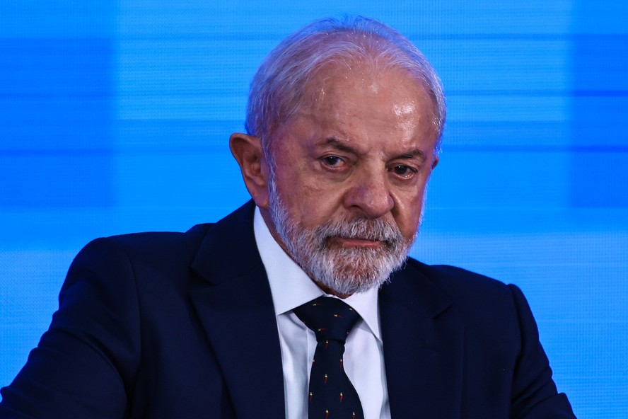 Lula convoca reunião de emergência para tratar sobre ataque dos EUA à  Venezuela