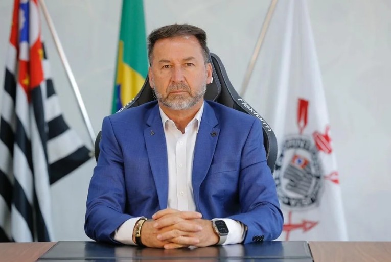 Corinthians tem três ex-presidentes fora do quadro de sócios em uma semana; Augusto Melo é expulso