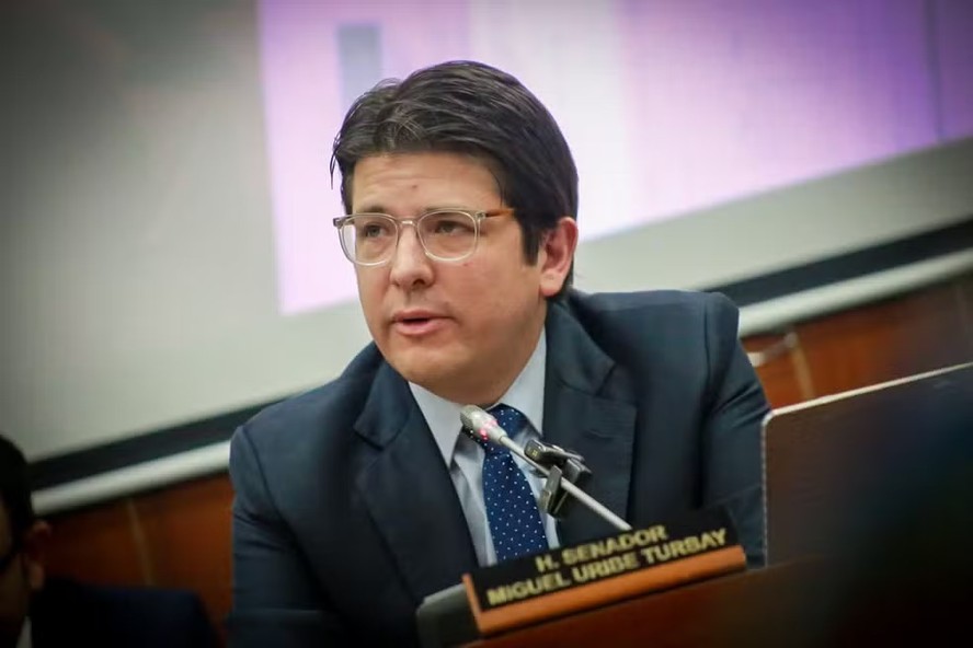 Morte de Miguel Uribe movimenta política colombiana e repercute no Brasil