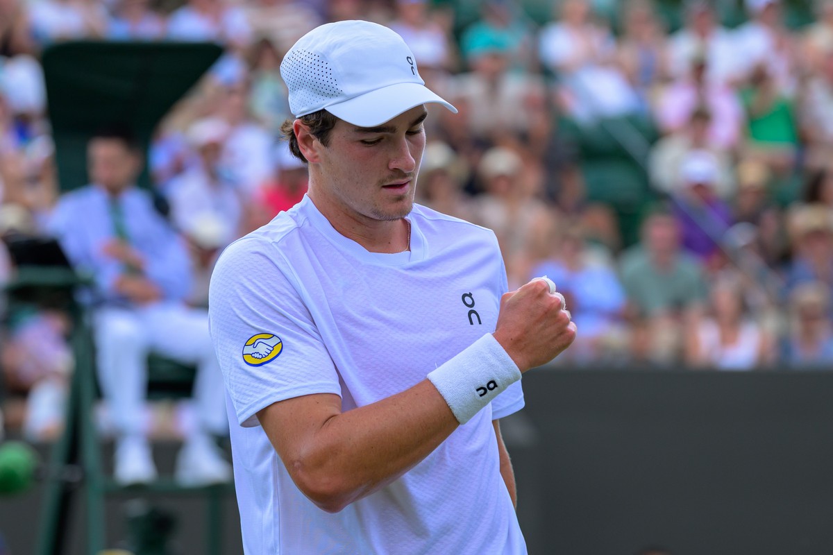 João Fonseca iguala marca histórica de Guga em Masters 1000