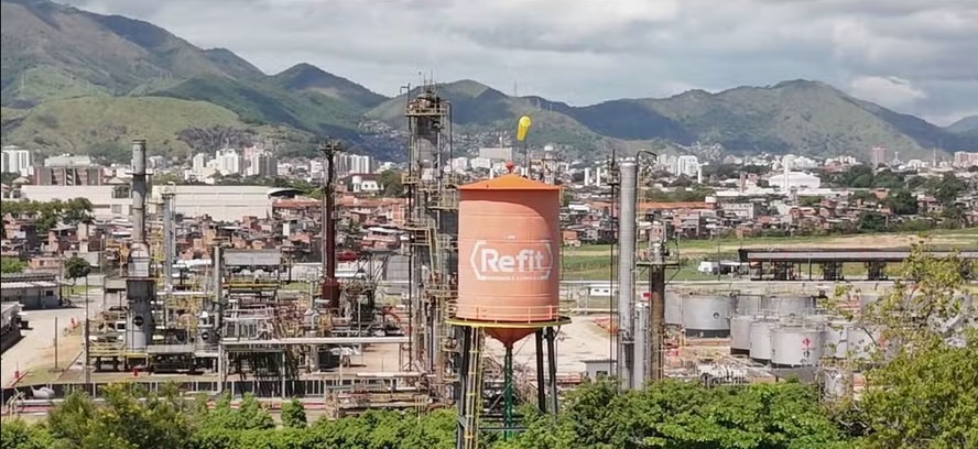 CNJ afasta desembargador por decisões em processo ligado à Refit