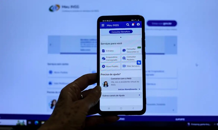 Após instabilidades e grandes filas nas agências, aplicativo Meu INSS ...