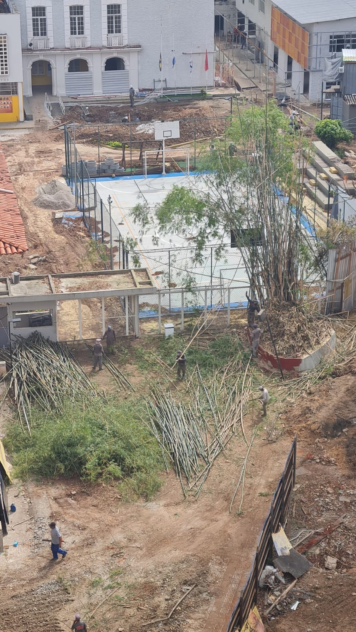 Justiça do Rio analisa pedido do MP para paralisar novamente obras em terreno do antigo Colégio Bennett