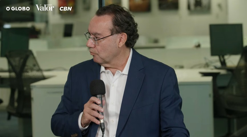 Augusto Cury afirma serem necessárias mudanças de ministros do STF e defende fim da carreira vitalícia - QTU Questões do Universo