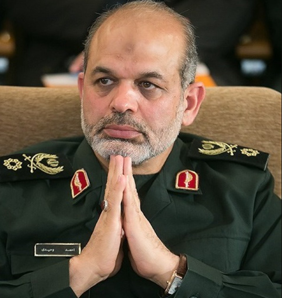Comandante da Guarda iraniana tenta limitar poder de negociadores com os EUA, diz site