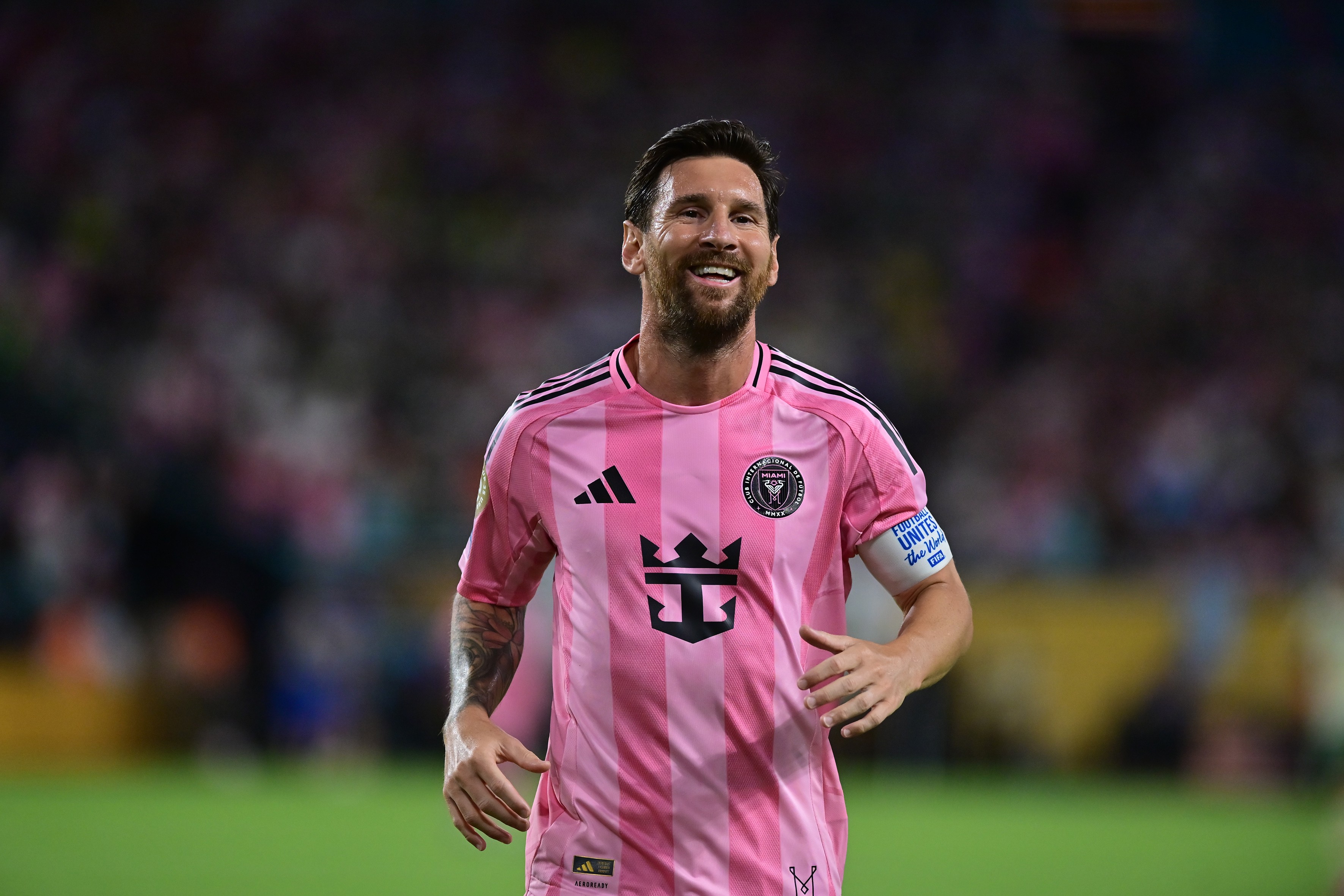 Messi tem sobrecarga muscular na coxa esquerda, informa Inter Miami às vésperas da Copa
