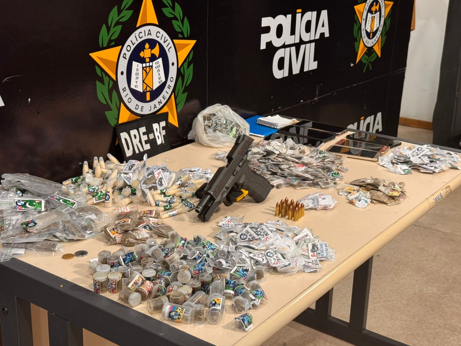 Brasil pode ser alvo de ação militar dos EUA após classificação de terroristas para PCC e CV? Entenda