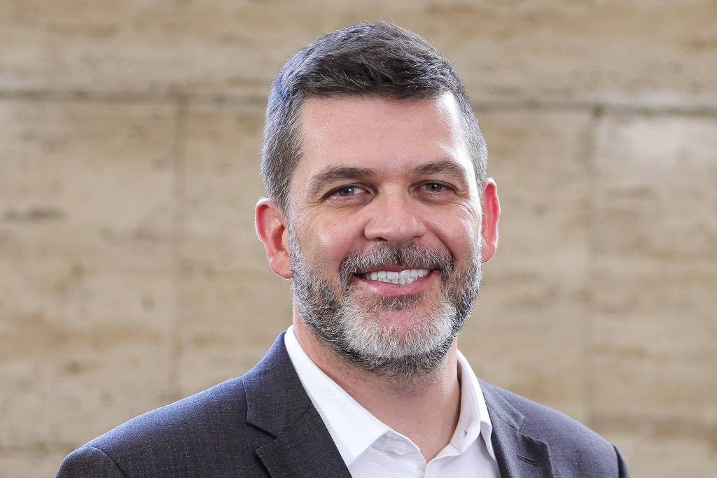 Secretário de Comunicação de Ricardo Nunes assumirá imprensa de Flávio Bolsonaro