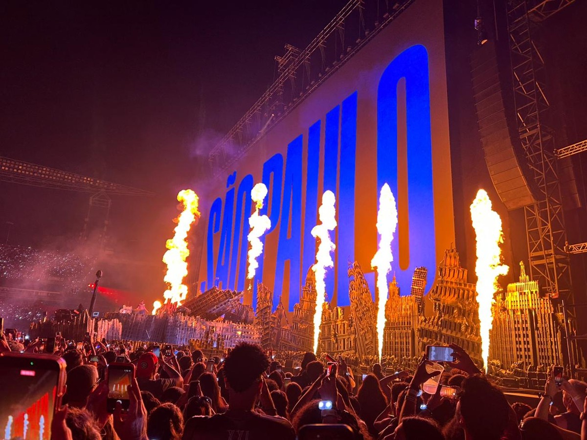 VÍDEO: com casa cheia e clima de despedida, The Weeknd encerra turnê mundial em São Paulo 