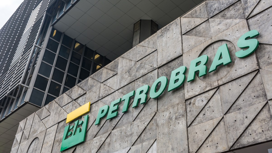 Petrobras deve considerar 'necessidades da Fazenda' para decidir sobre dividendos, diz ministro