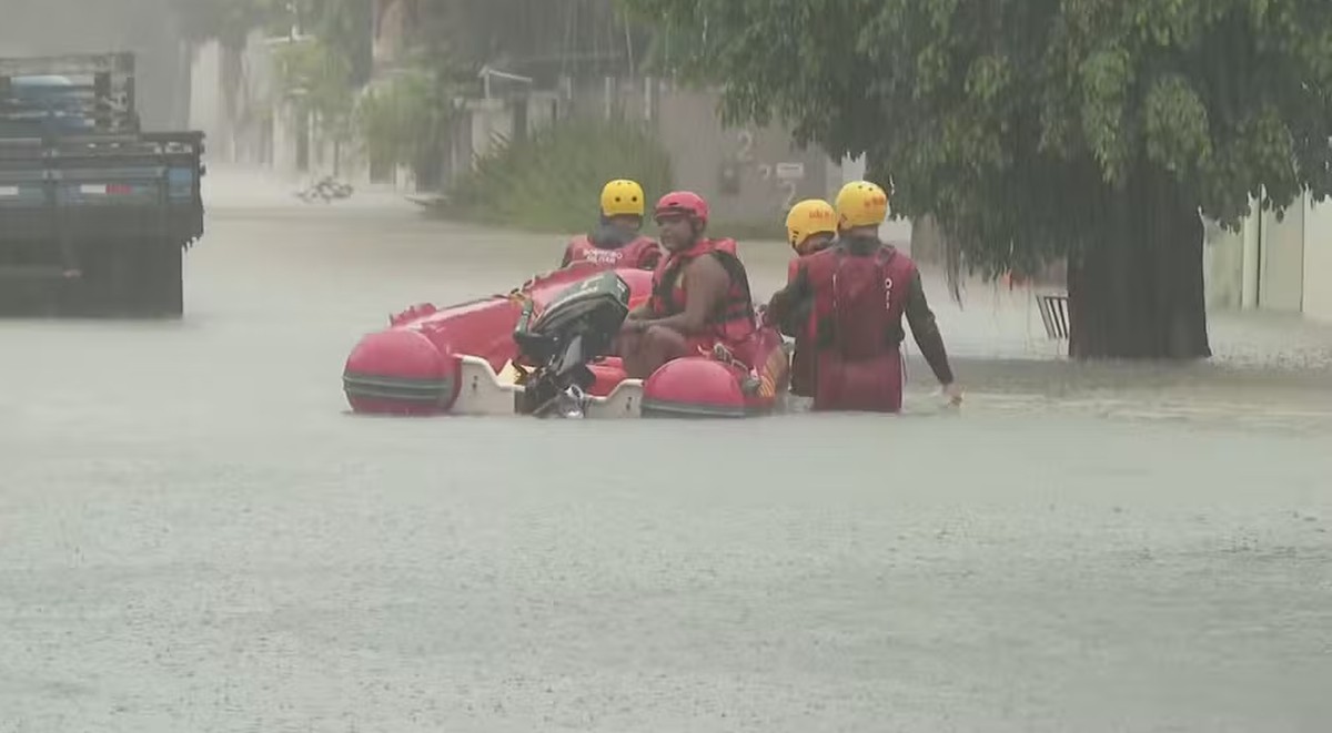 Temporal deixa quatro mortos no Grande Recife; mais de 1,5 mil pessoas estão fora de casa em Pernambuco