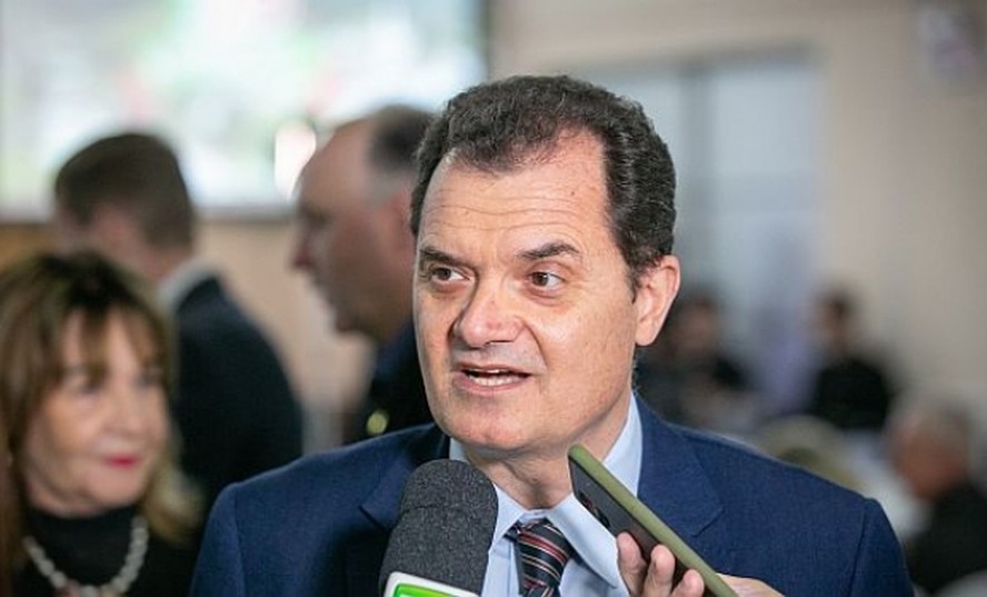 Deputado eleito por italianos na América do Sul diz decreto de cidadania  cria 'duas classes de pessoas' | Mundo | cbn