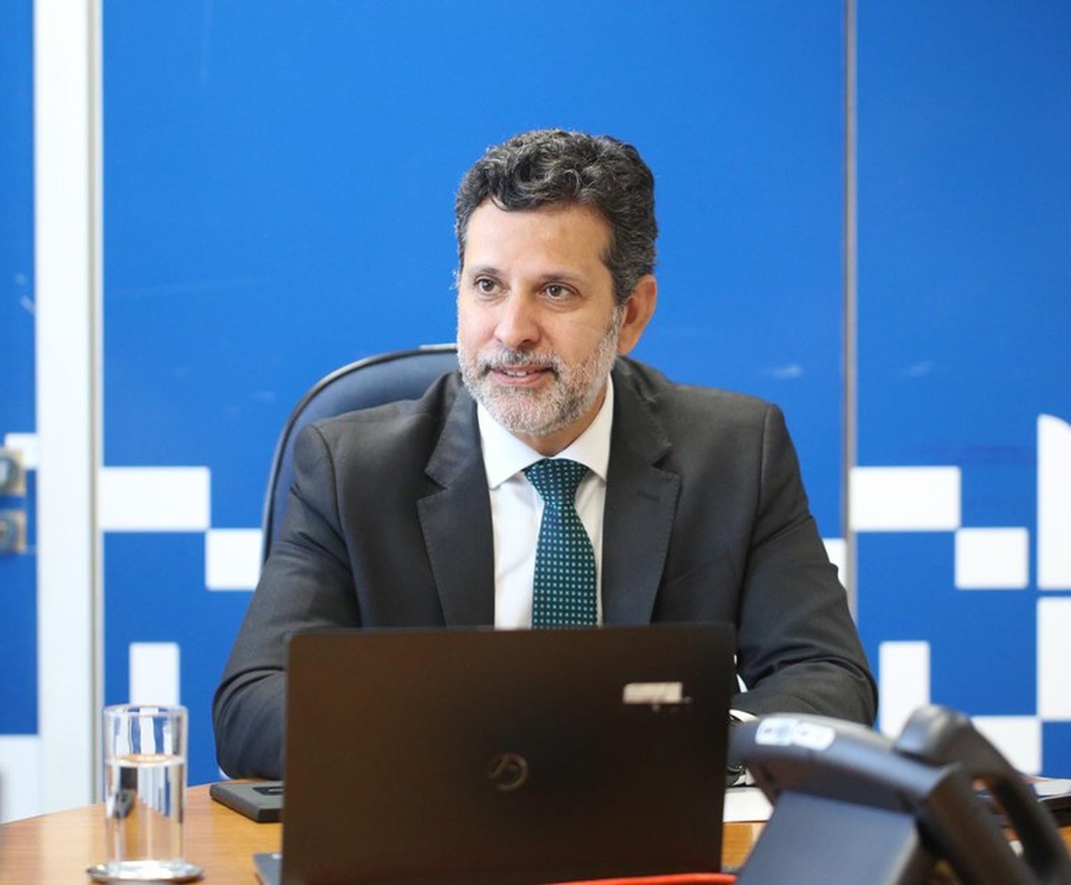 ‘Enem é o principal instrumento de avaliação no Brasil e gera retrato da educação brasileira’, diz Leonardo Barchini