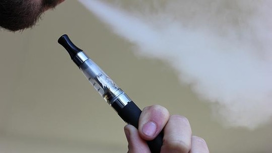 Diretor-presidente da Anvisa vota para proibir cigarros eletrônicos no Brasil