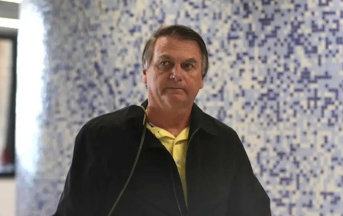 Defesa pede a Moraes flexibilização das regras para visitas de advogados a Bolsonaro