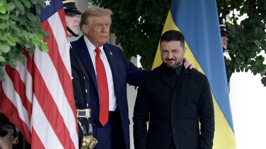 Zelensky presenteia Trump com taco de golfe de soldado ucraniano que perdeu perna na guerra