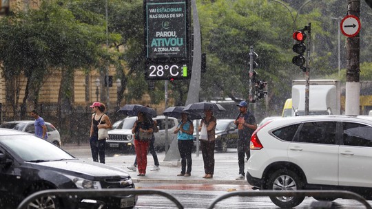 Frente fria derruba as temperaturas em  São Paulo e em mais sete estados