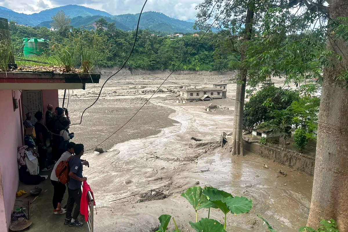 Nepal: Risco de novas enchentes por transbordamento de lago represado diminui, segundo autoridades locais