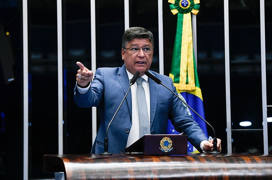 Em reviravolta, oposição elege Carlos Viana para presidência da CPMI das  fraudes no INSS