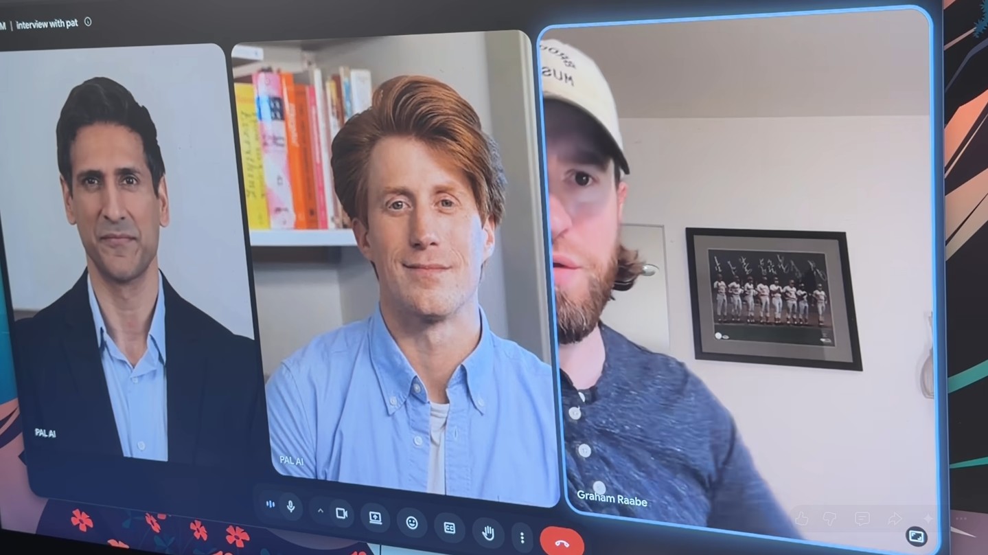 Influencer simula entrevista de emprego com IAs, que ficam conversando entre si e entra em looping - Foto