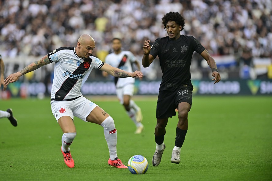 HOJE TEM TIMÃO!!! Confira a provável escalação, horário do jogo e onde assistir!