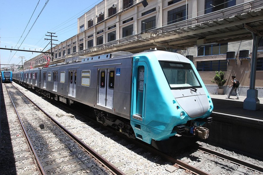 Trem da Supervia na estação Central do Brasil, no Rio de Janeiro