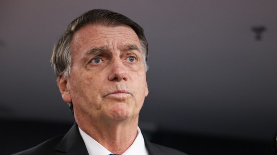 Bolsonaro teve acesso antecipado a documentos de general investigado por trama golpista Bolsonaro teve acesso antecipado a documentos de general investigado por trama golpista