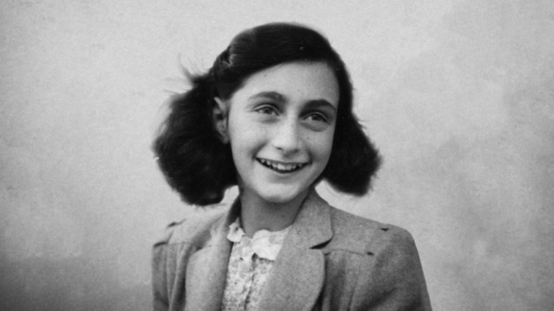 Museu do Holocausto e Federação Israelita respondem jovem que chamou 'Diário de Anne Frank’ de ‘vitimista’