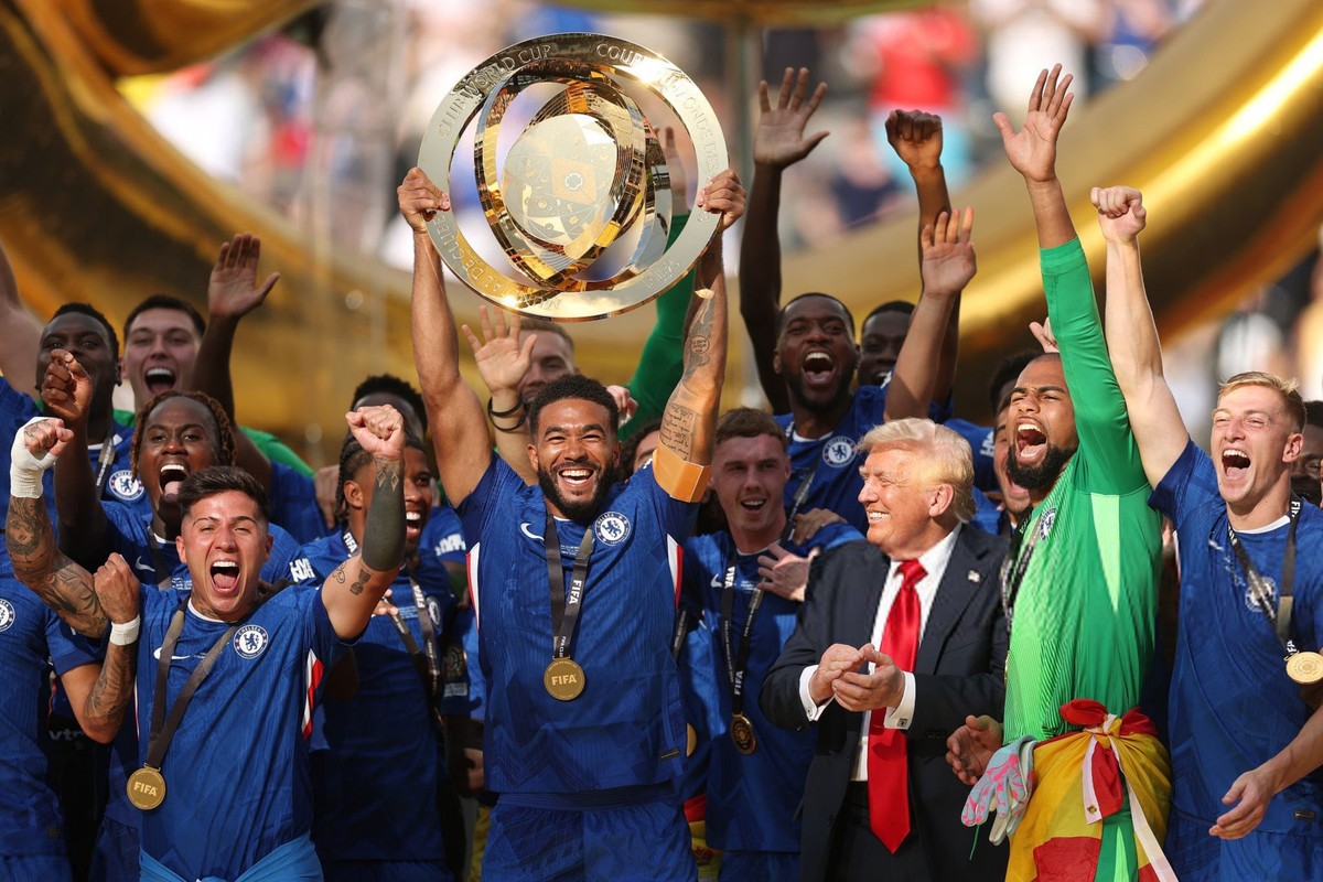 Trump deve participar da comemoração do vencedor da Copa do Mundo, afirma imprensa americana