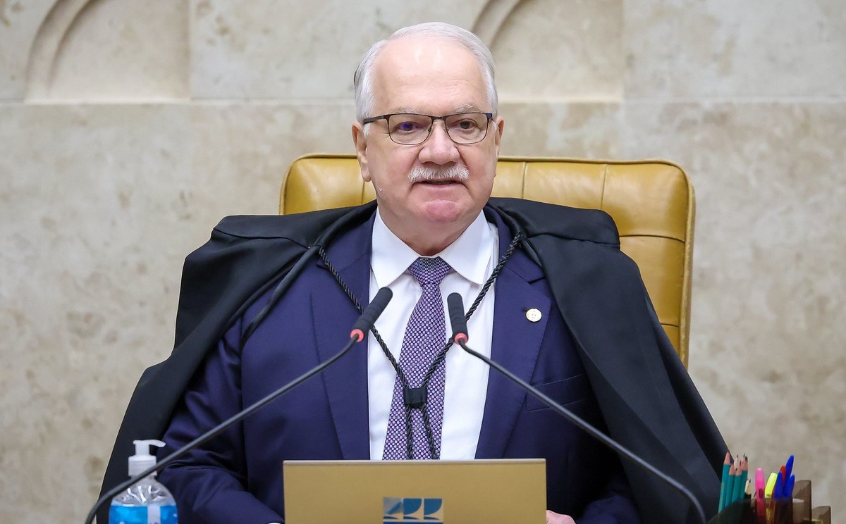 Fachin cria grupo de trabalho para passar pente fino em 'penduricalhos' no Judiciário