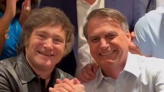 PF encontra rascunho de pedido de asilo político de Bolsonaro a Milei; veja documento PF encontra rascunho de pedido de asilo político de Bolsonaro a Milei; veja documento