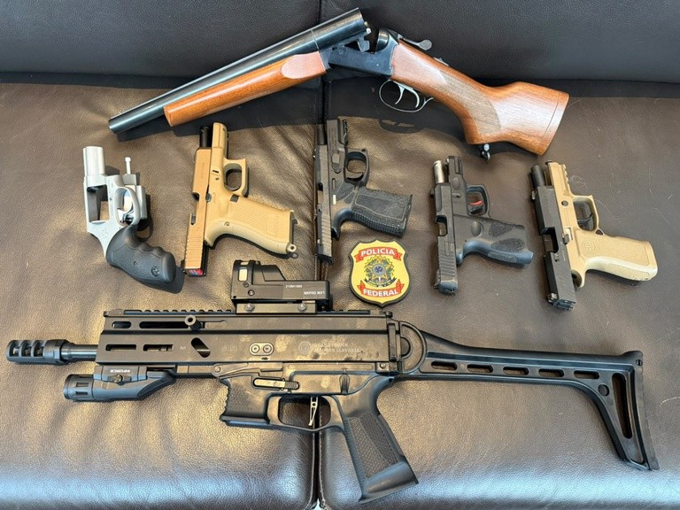 PF encontra e apreende armas na casa de Mário Frias; veja imagem - Foto