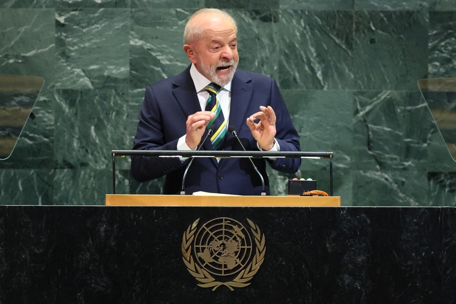 Lula abre Assembleia da ONU com críticas a sanções dos EUA e defesa da democracia