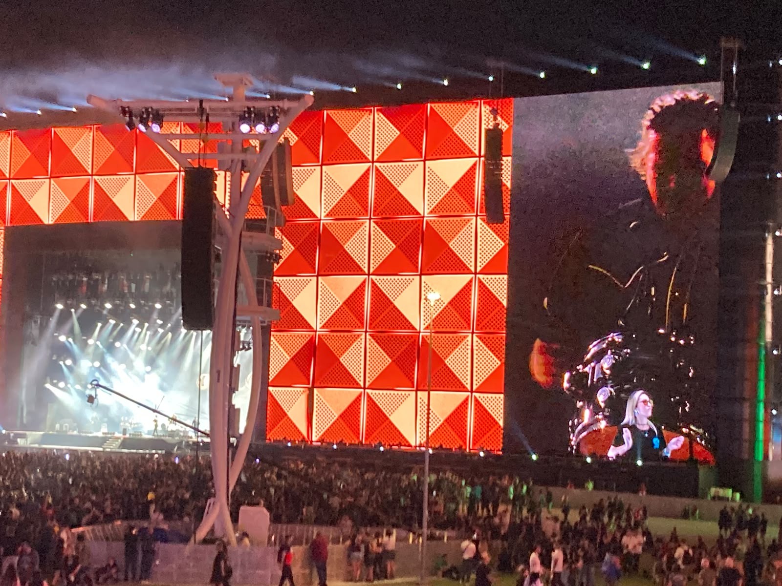 The Hives estreia no Rock in Rio com português, show energético e carisma - Foto