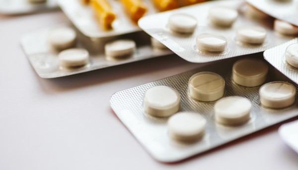 Estados diminuem oferta de remédios e pacientes precisam ir mais vezes às farmácias