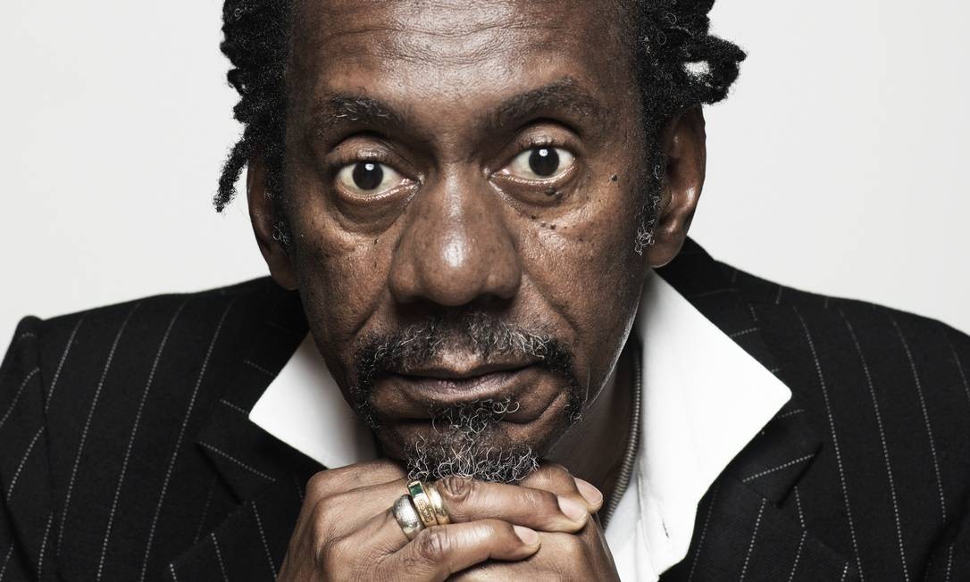 ‘Pérola Negra’ traduzia as várias influências de Luiz Melodia, diz autor de livro sobre o disco - QTU Questões do Universo