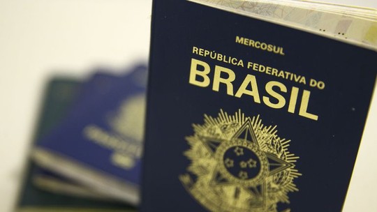 Interrupção nos agendamentos para emitir passaportes afeta cerca de 10 mil pessoas por dia