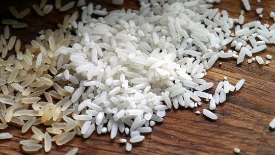 Governo marca para quinta (6) leilão público para comprar 300 mil toneladas de arroz importado