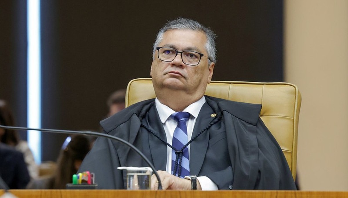Dino derruba parte de decisão do TRE que proibia vereador de Manaus de usar bordão contra adversário